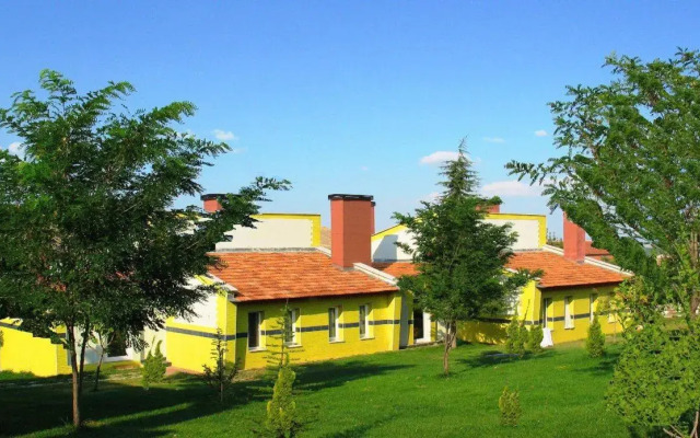 Ömer Thermal Hotel & Holiday Village