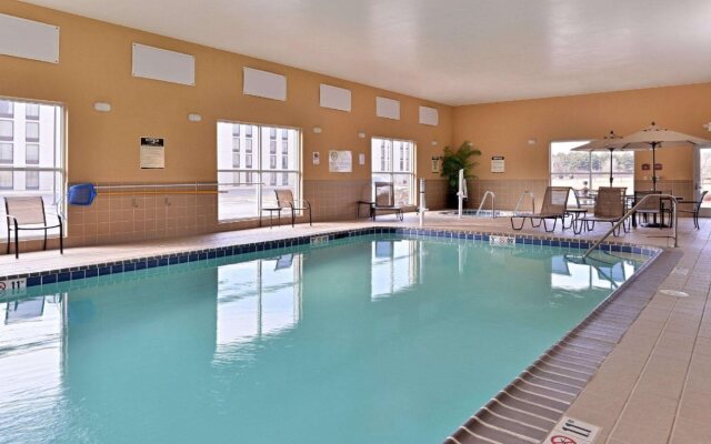 Comfort Suites Urbana Champaign, University Area