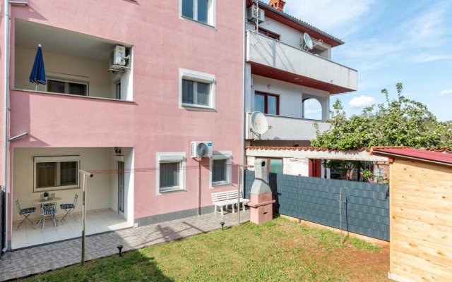 Stunning Apartment in Pula With Wifi and 2 Bedrooms