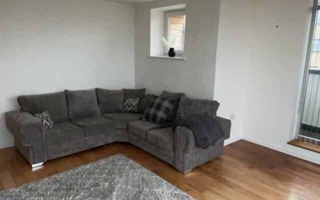 Impeccable 2 Bed 2 Bath Penthouse
