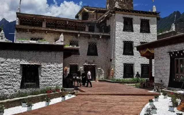 Kangbo Gudiaolou Hotel
