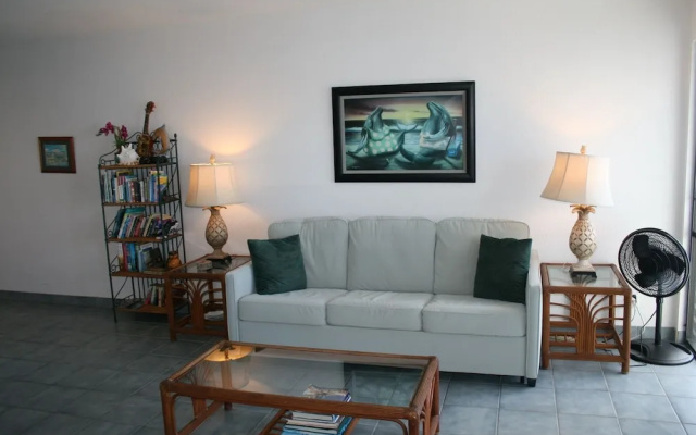 Sea Ge 1-203 1 Bedroom Condo by RedAwning