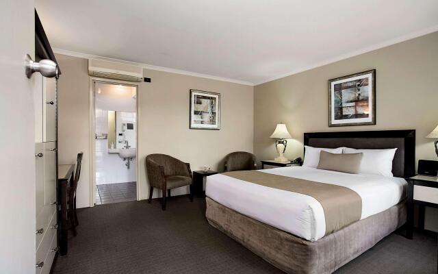 Comfort Inn On Raglan