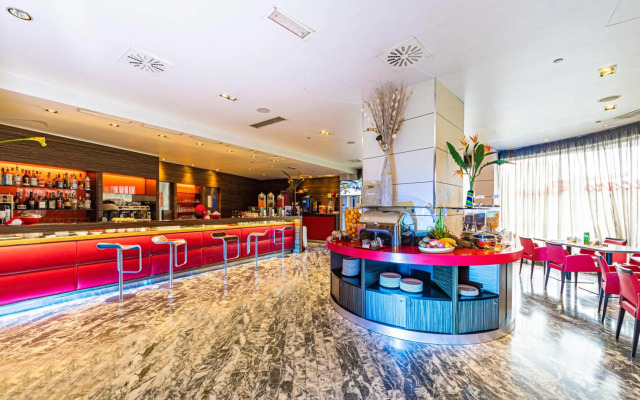 Antony Palace Hotel