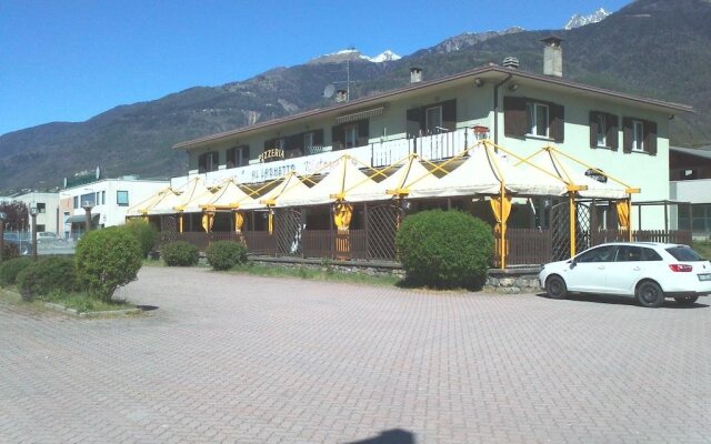 Albergo Ristorante Pizzeria Al Laghetto