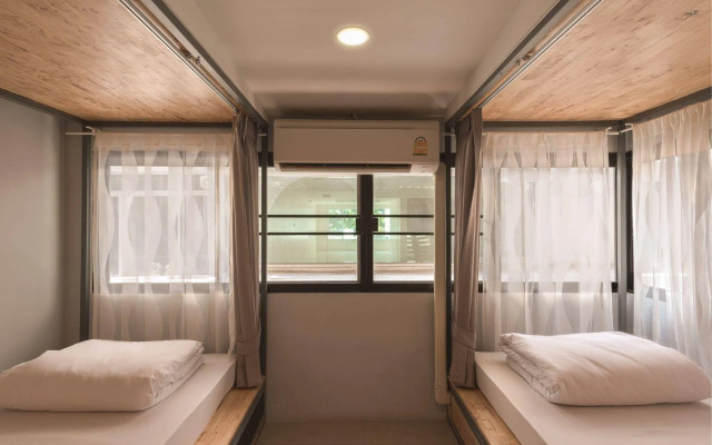 Plubpla Hostel
