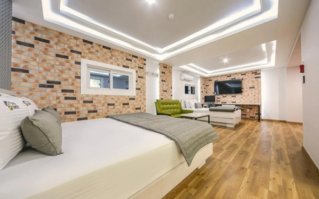 Daegu Gyeongbuk University Sweet Hotel