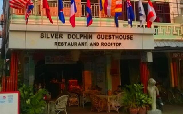 Silver Dolphin Guesthouse