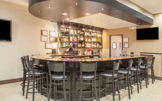 Hawthorn Extended Stay by Wyndham Bloomington