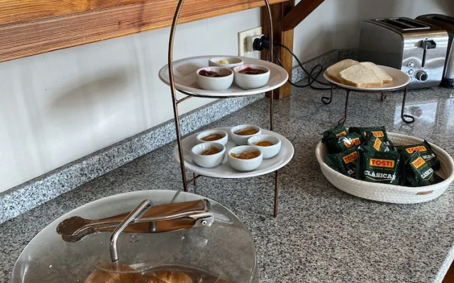 Hotel Vicente Lopez