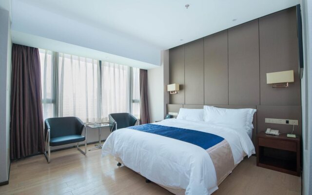 Foger Yacht Hotel