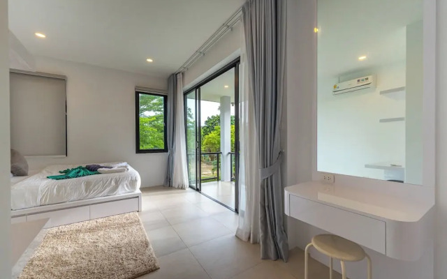 One of Phukets Best Villas V212