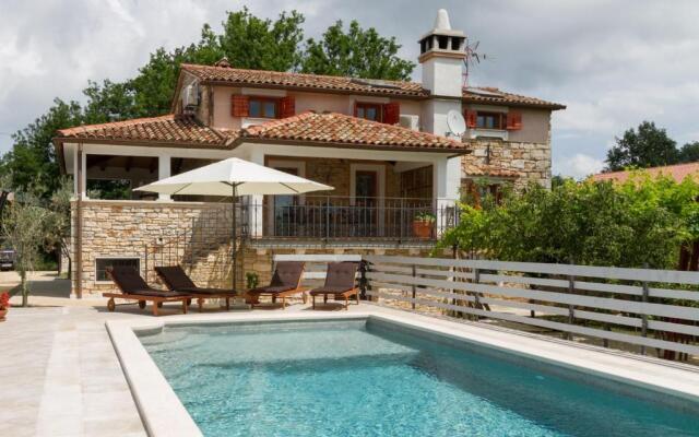 Holiday house Matija with a pool