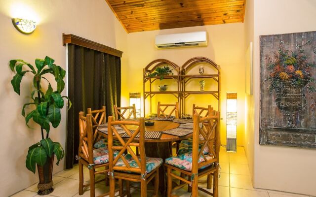 Sunset Villas 7A