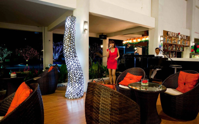 The Cha-am Methavalai Hotel