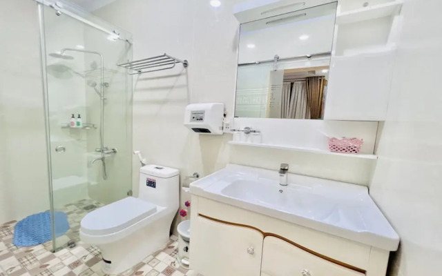 Truc Huyen Hotel