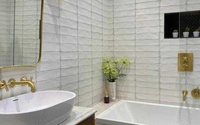 ch1 boutique stays - Deva suite