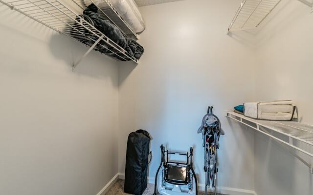 CP-514: Luxury Clearwater Apartment