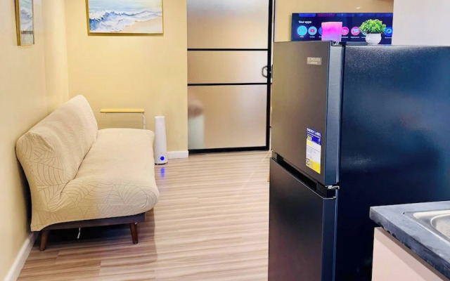 Cozy Vibes Retreat in Makati
