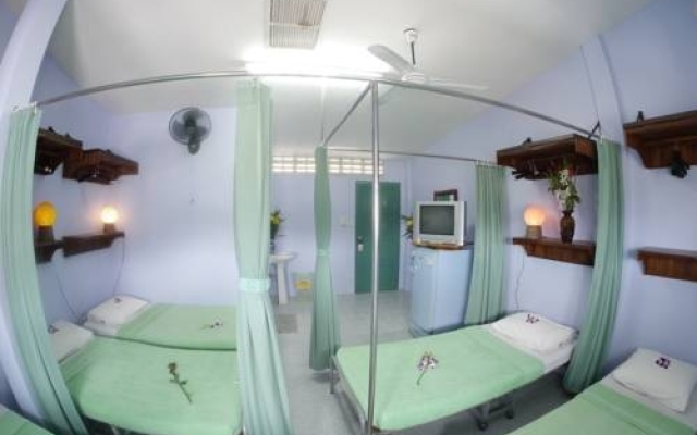 Dive Den Guesthouse