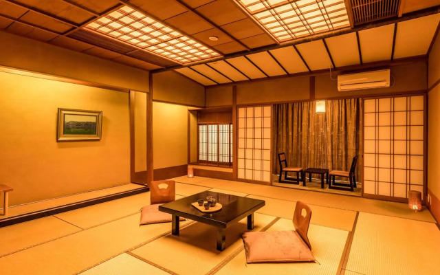 Ooedo Onsen Monogatari Premium Yoshinoya Irokuen