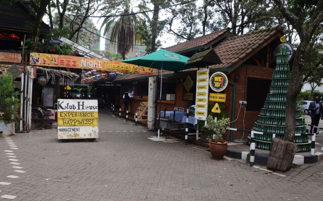 Parklands Shade Hotel