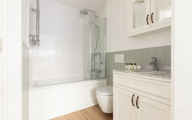 Alba Place III by Onefinestay