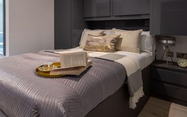 The Residence Coventry by Paymán Club