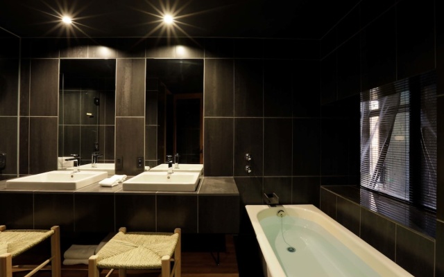 No. 102 Deluxe with Private Garden Twin room (트윈 침대 2개) 사진 4