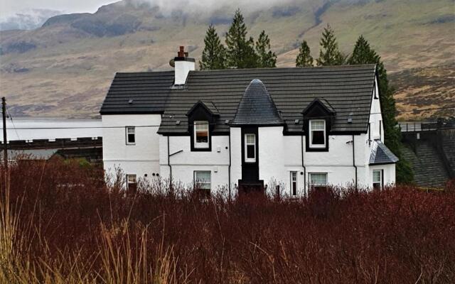 Loch Arklet House