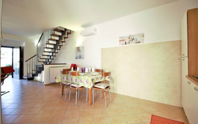 Holidaycasa Emiliano - Villa con Giardino Privato