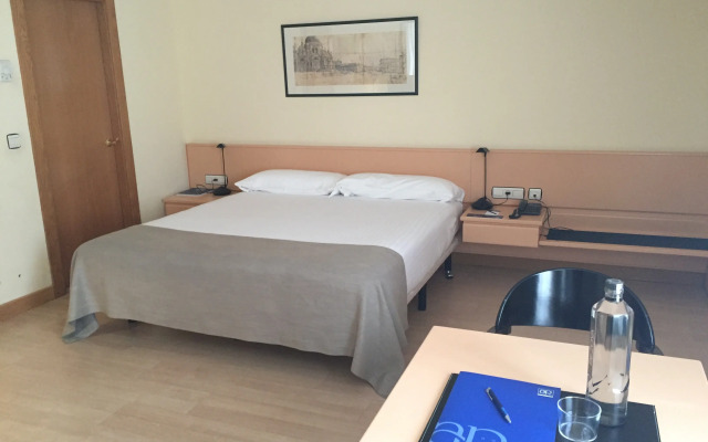 Hotel AR Parquesur
