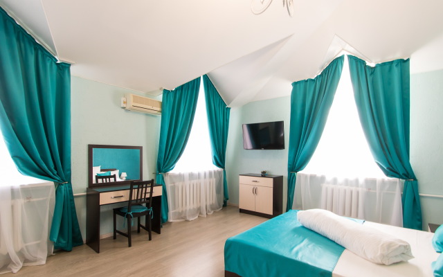 22-Hotel