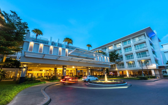 Kantary Hills Hotel and Serviced Apartments