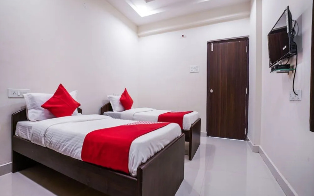 OYO 13163 Jaswitha Homes