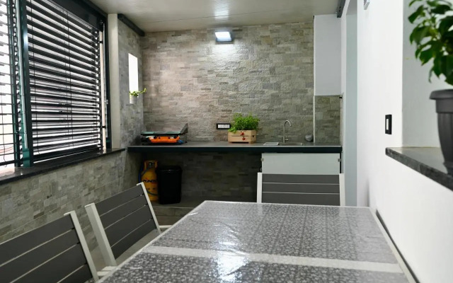 Poseidon Apartment