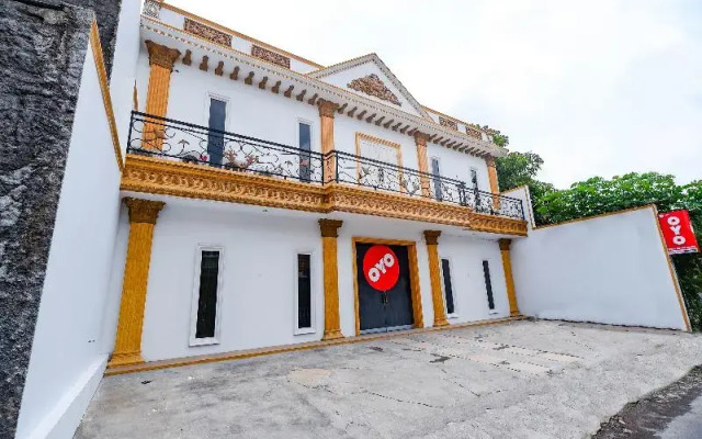 Wisma Fortuna Syariah by OYO Rooms