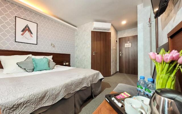 Hotel Fero Express POKOJE KLIMATYZOWANE AC