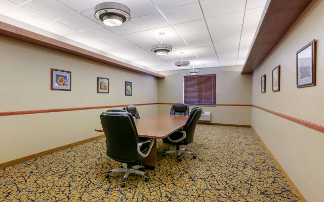 Best Western Golden Prairie Inn & Suites