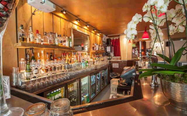 Berkeley Square Hotel