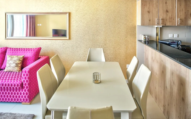 Luxury Staycation - Continental Tower