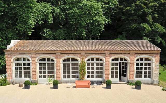 Le Pavillon de l'Orangerie