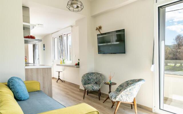 Kyma Seaview Apartment 2, Episkopi Beach