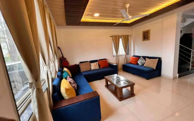 West Valley Villa Casa East