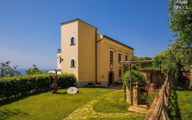 Villa Rococo - Luxury Period Villa With Pool and sea Views