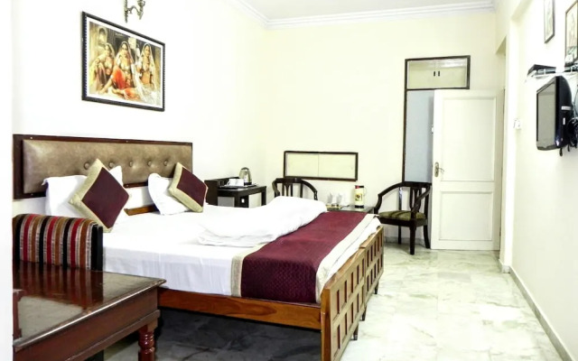 Hotel Kishan Kunj