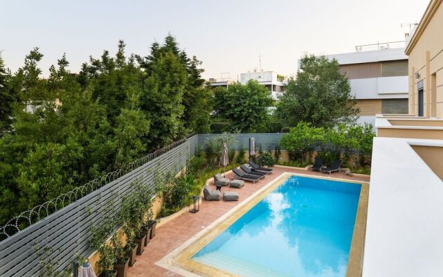 Eos Urban Villa by UPSTREET