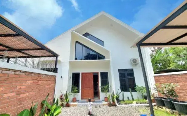 Yustien Homestay Jogja 3 Bedroom
