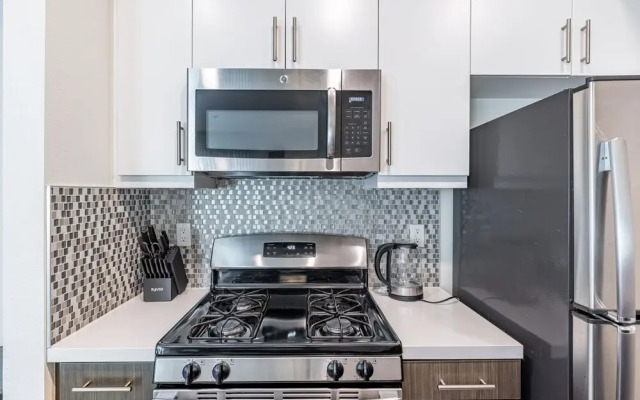 Modern 2br Apartment On Gordon St Hollywood 2 Bedroom Apts by RedAwning