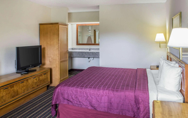 Red Roof Inn Sanford